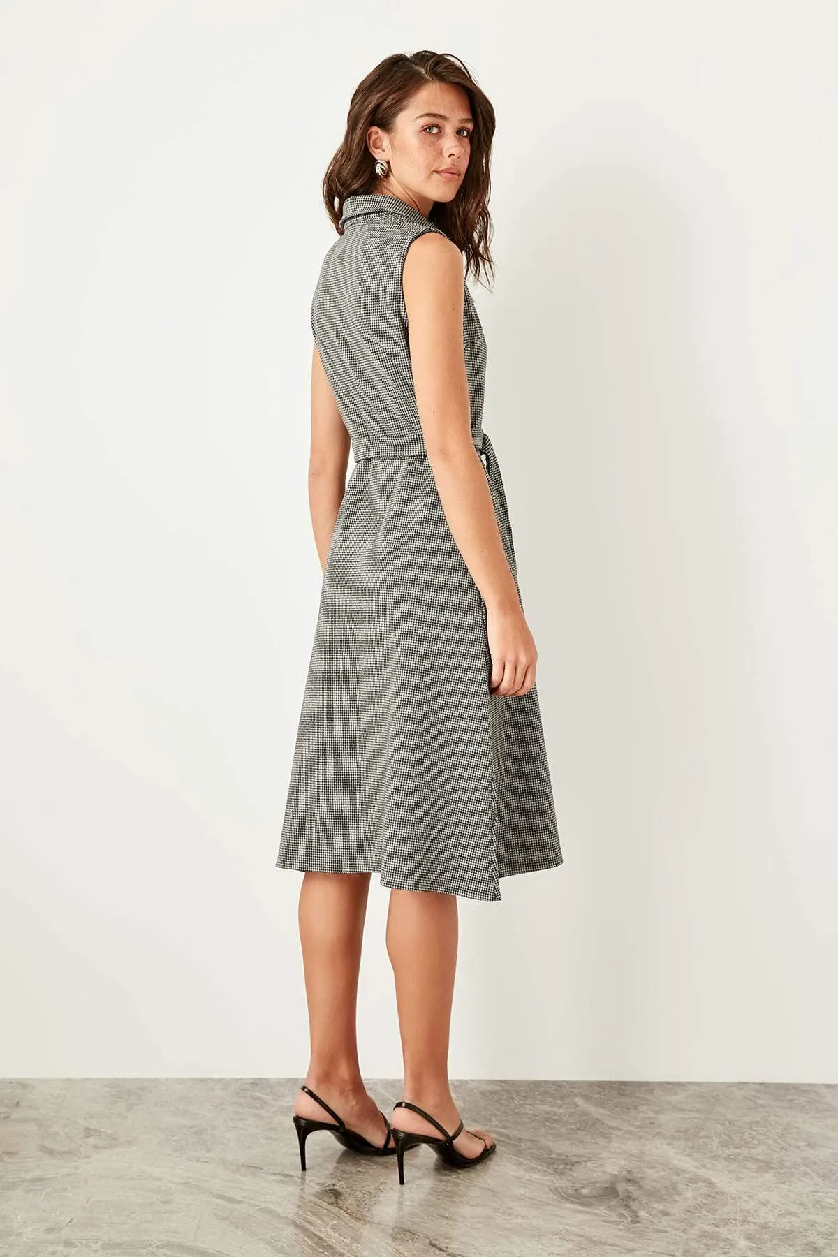 13062 Black Check Knitted Shirt Dress