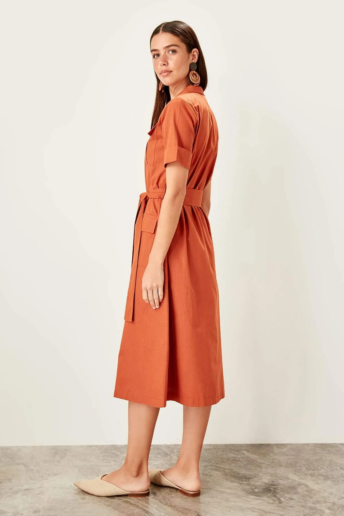 13070 Tile Button Tie Waist Dress