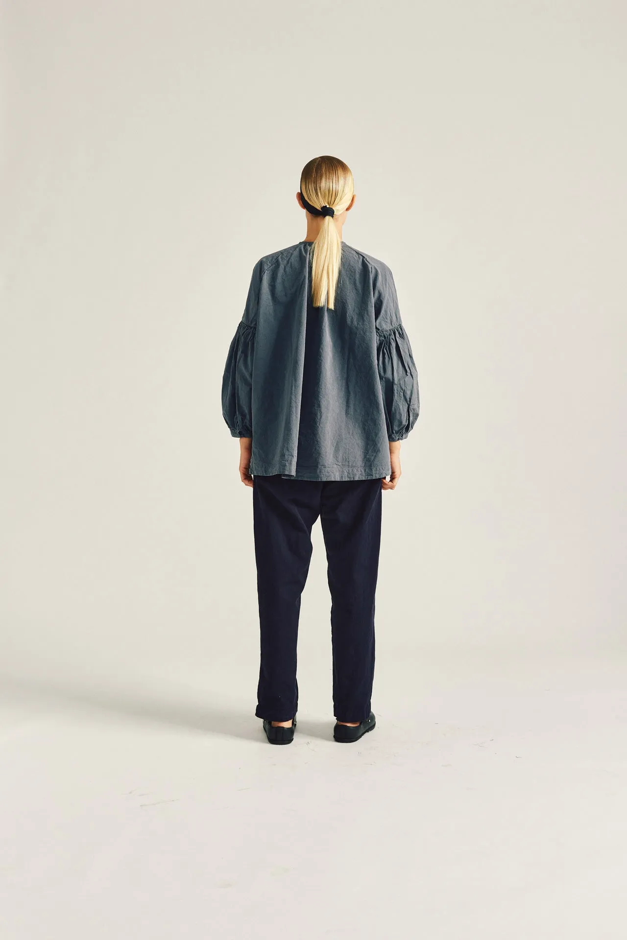3 BY 3 LESS SHIRT -PAPER COT - GRAPHITE