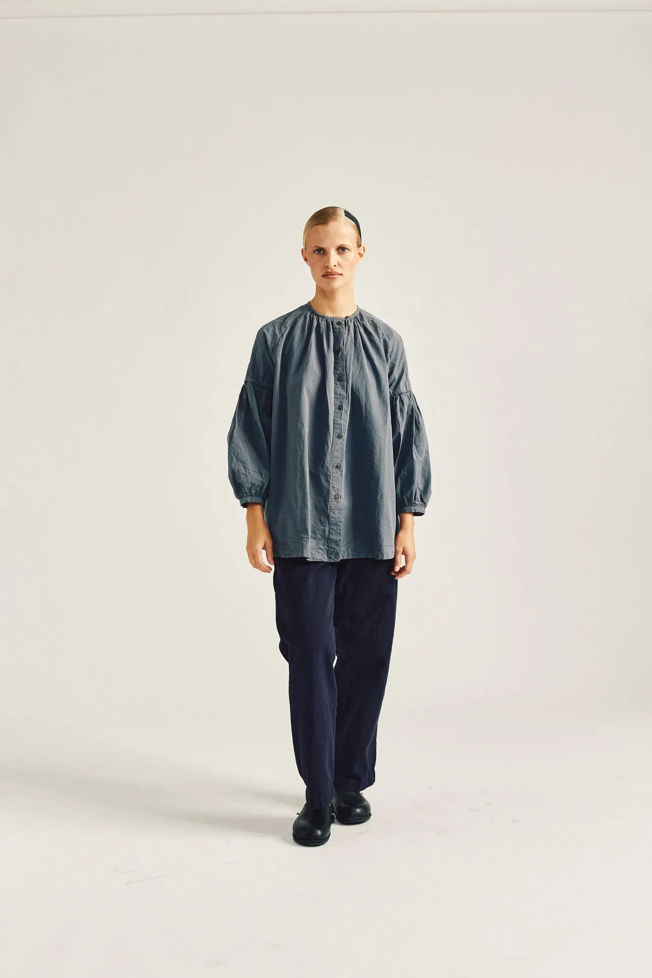 3 BY 3 LESS SHIRT -PAPER COT - GRAPHITE