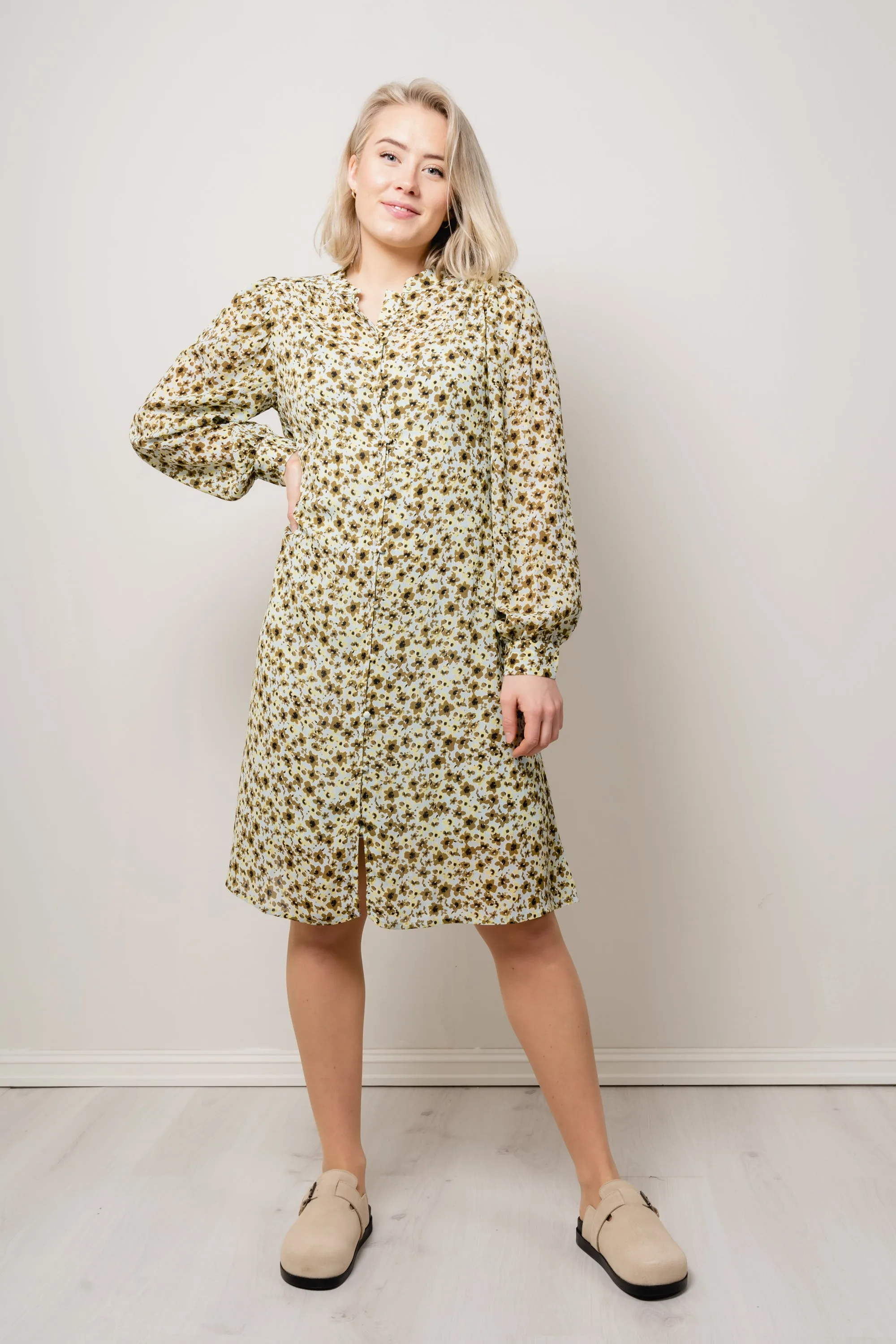Adalia Rikkelie Shirt Dress - Green Flowers