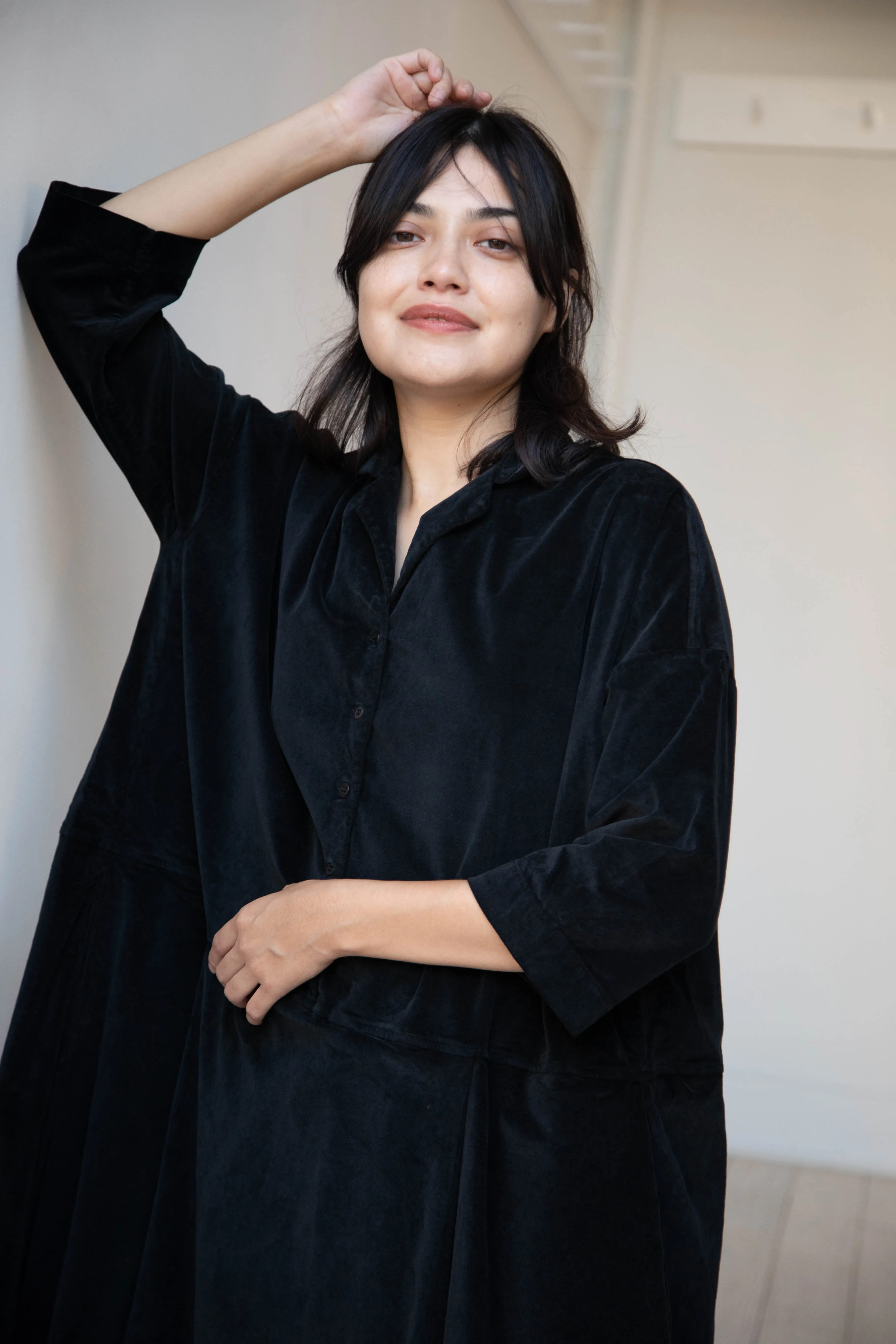 Album di Famiglia | Velvet Tailored Collar Dress in Black