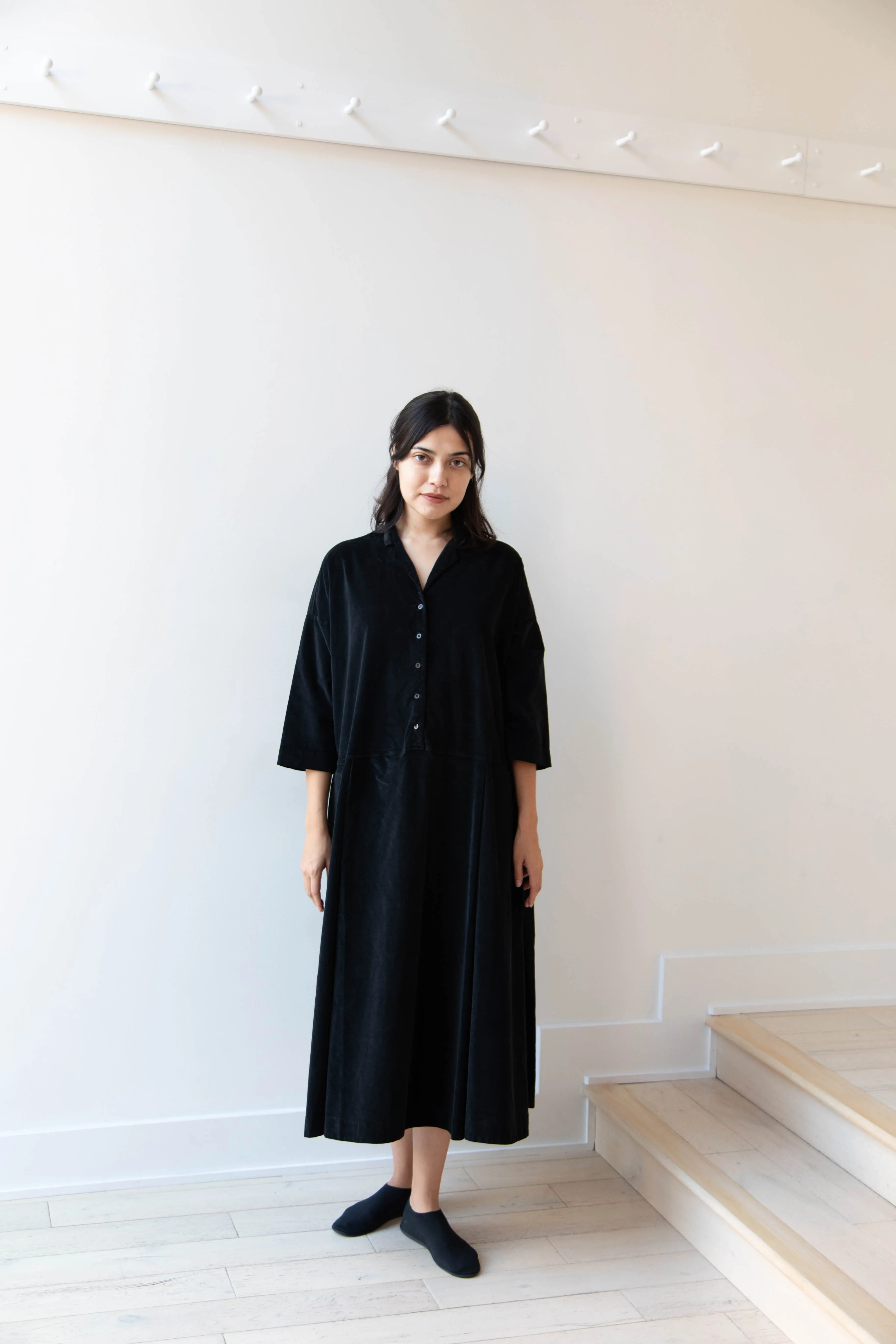 Album di Famiglia | Velvet Tailored Collar Dress in Black