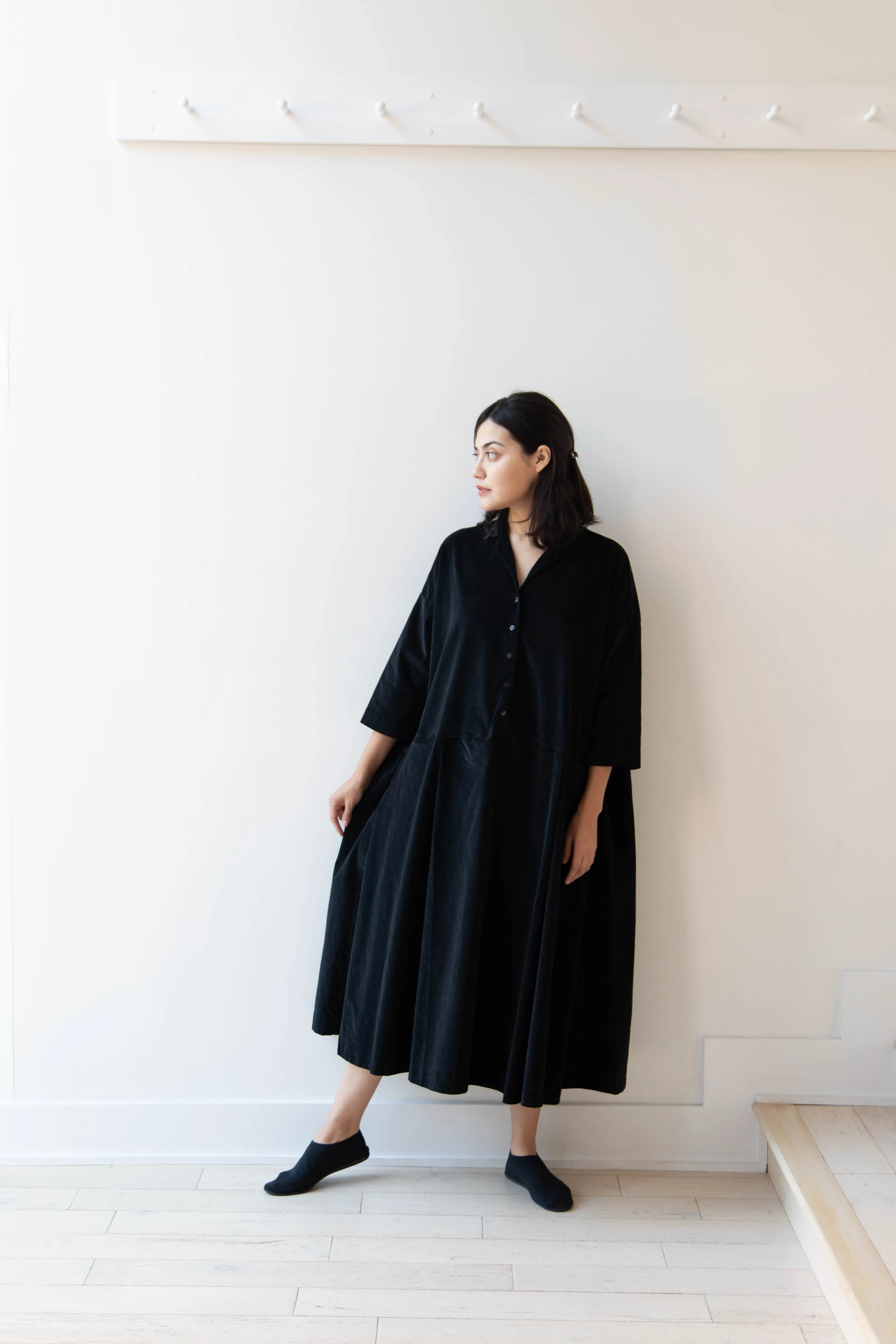 Album di Famiglia | Velvet Tailored Collar Dress in Black