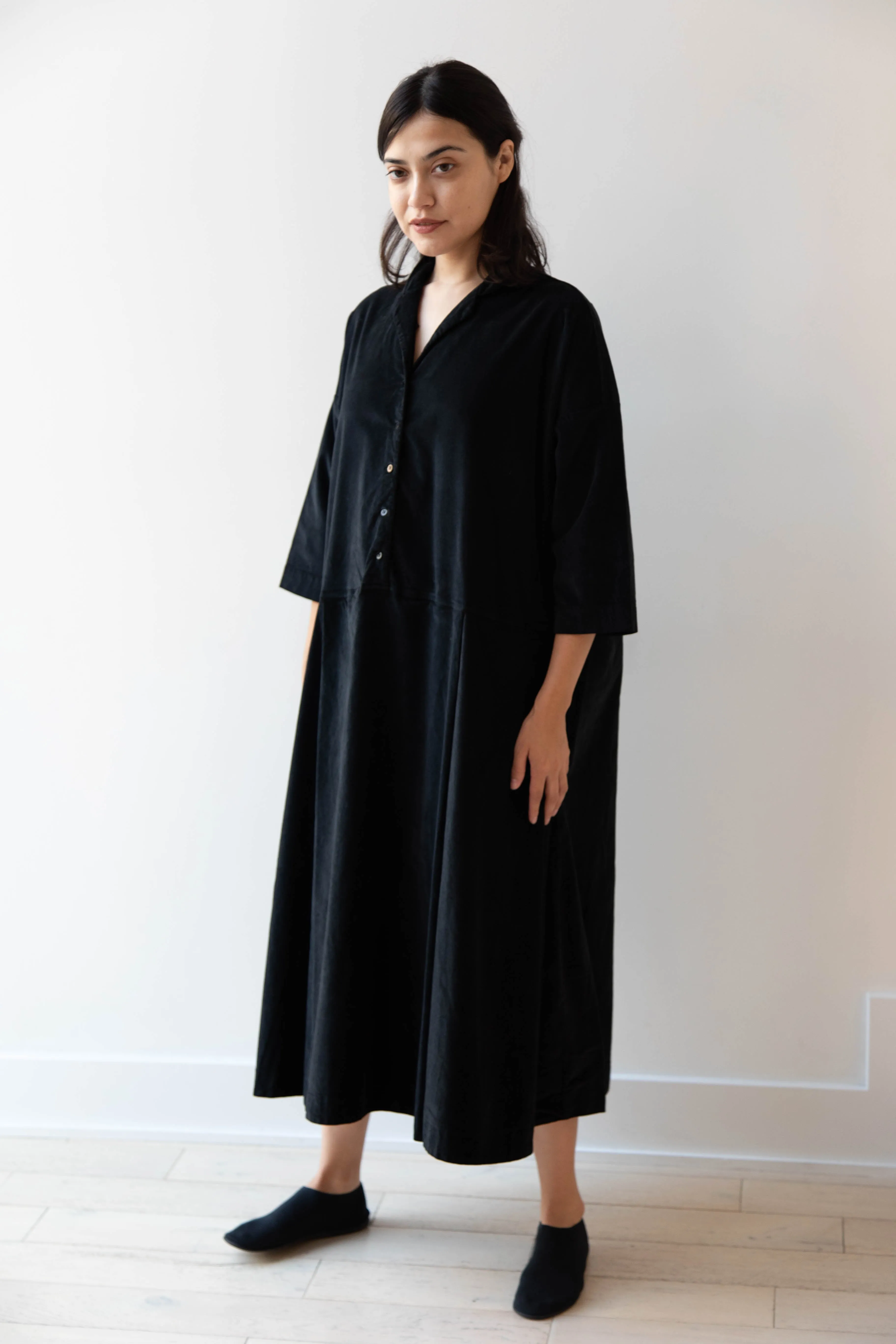 Album di Famiglia | Velvet Tailored Collar Dress in Black