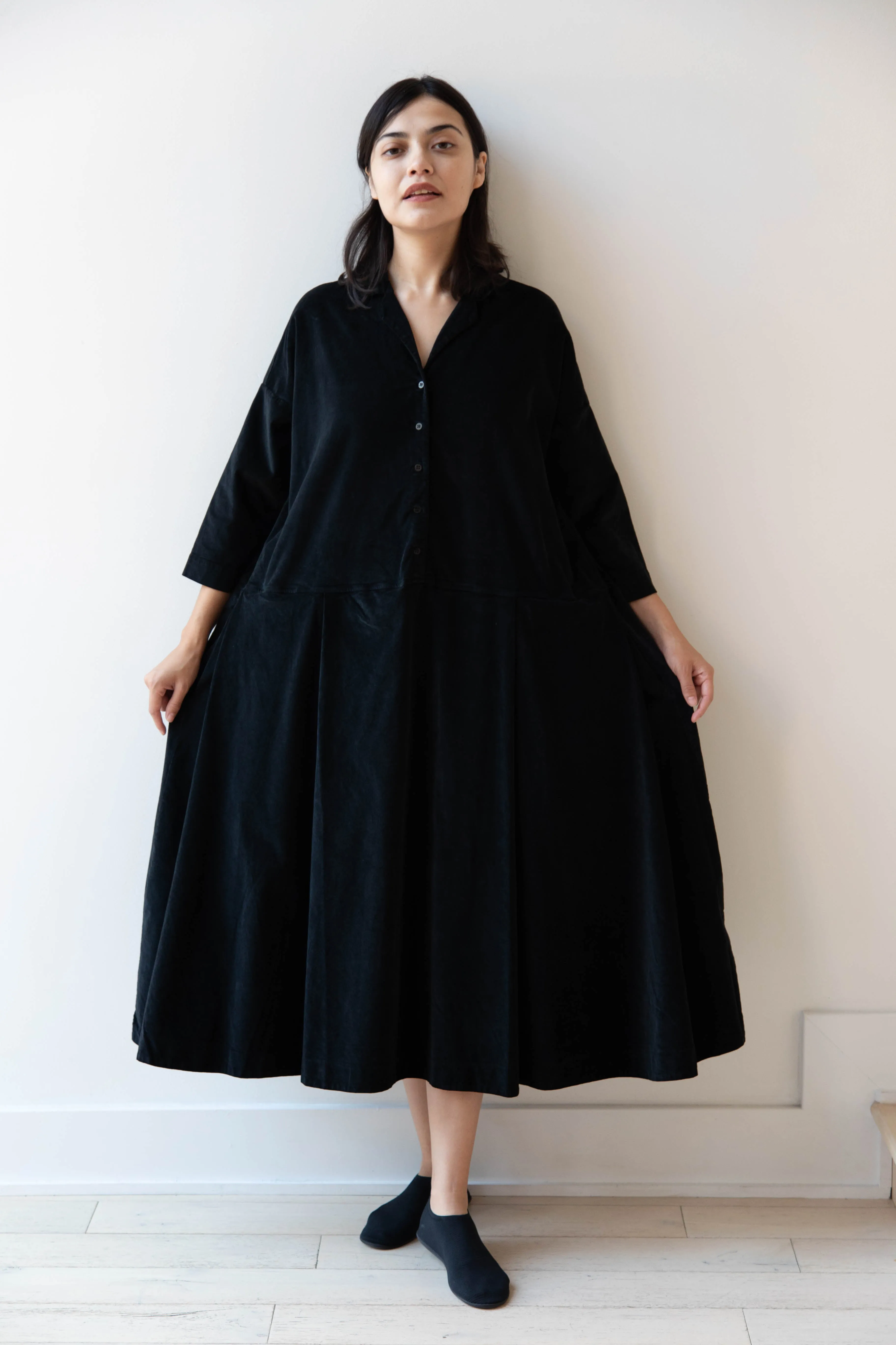 Album di Famiglia | Velvet Tailored Collar Dress in Black
