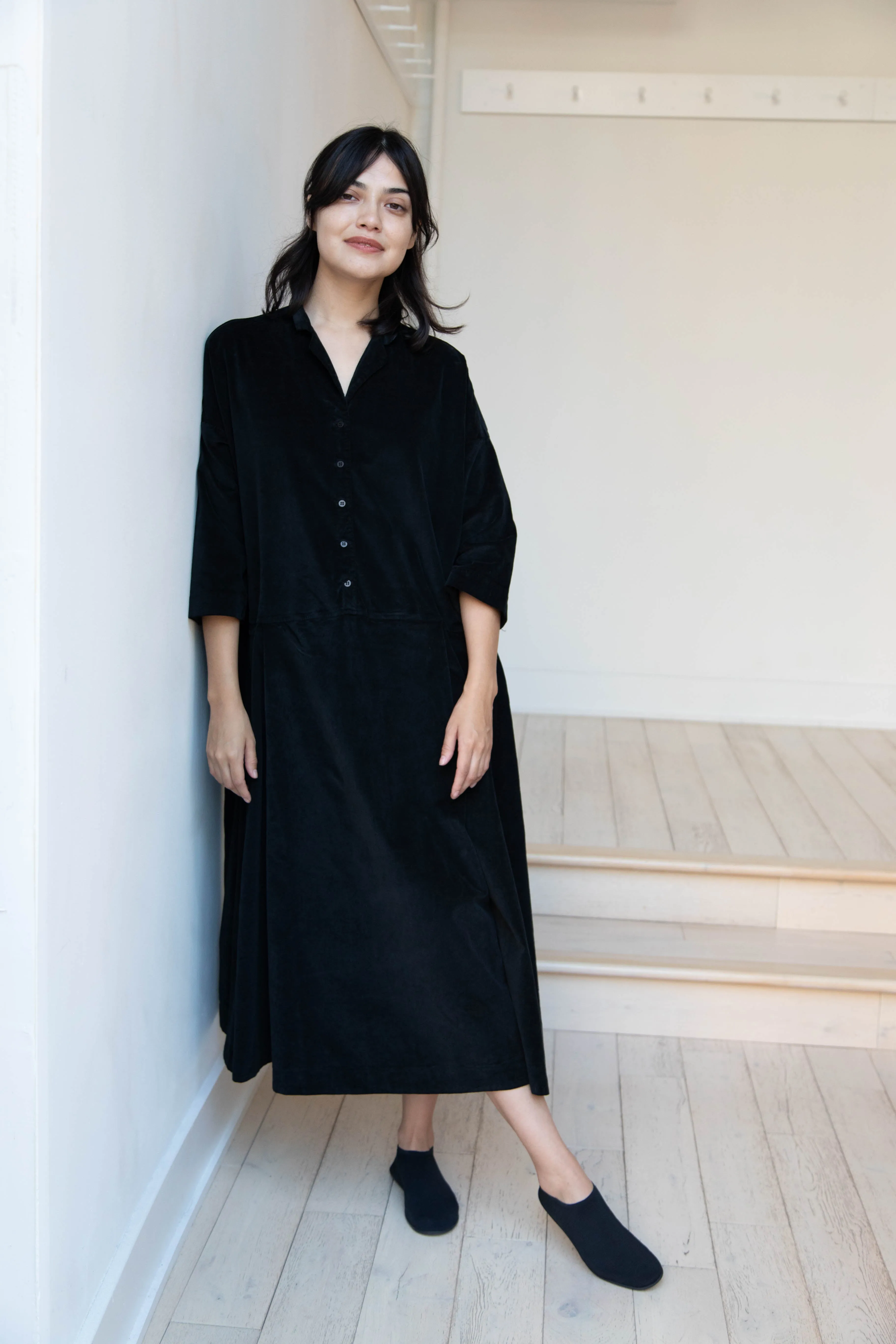 Album di Famiglia | Velvet Tailored Collar Dress in Black