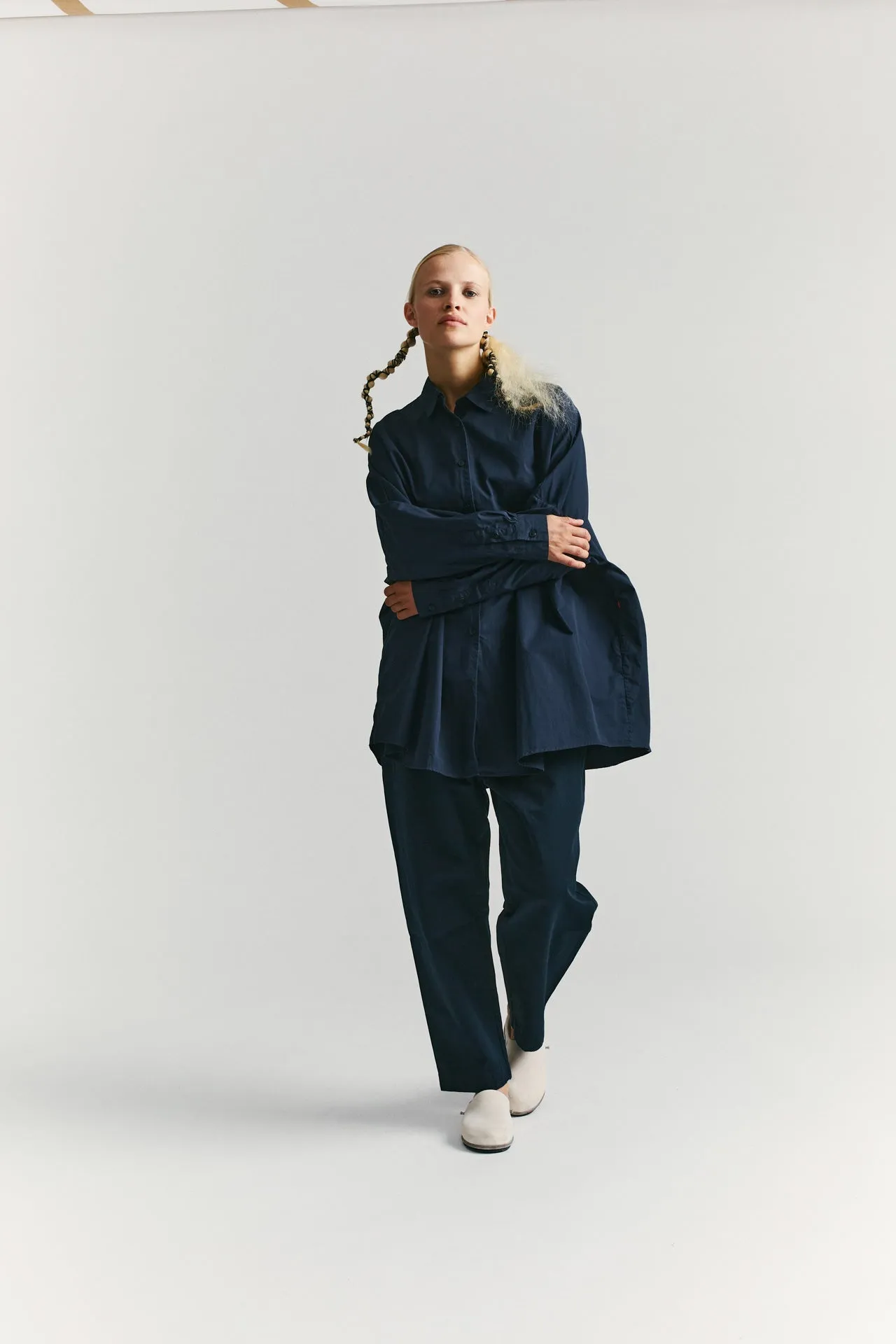 ATOMLESS LESS SHIRT - COT - NAVY
