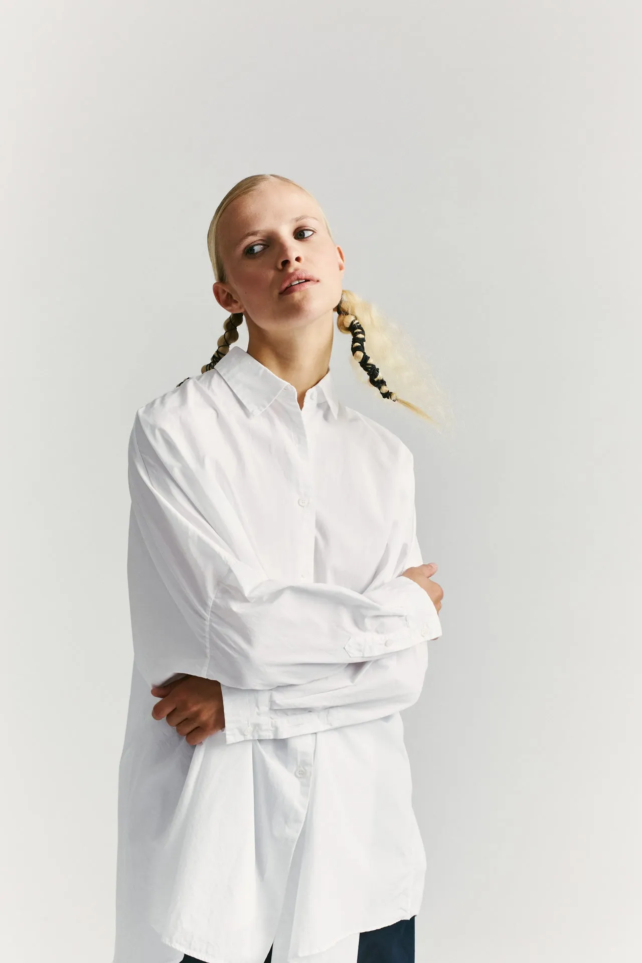 ATOMLESS LESS SHIRT - COT - WHITE