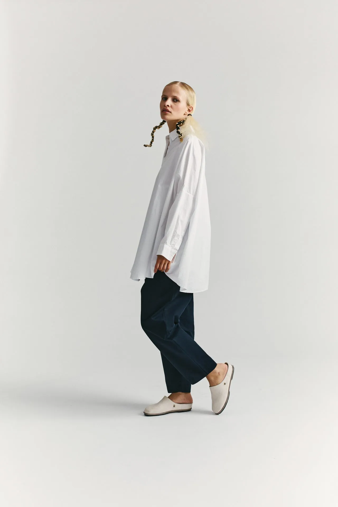 ATOMLESS LESS SHIRT - COT - WHITE