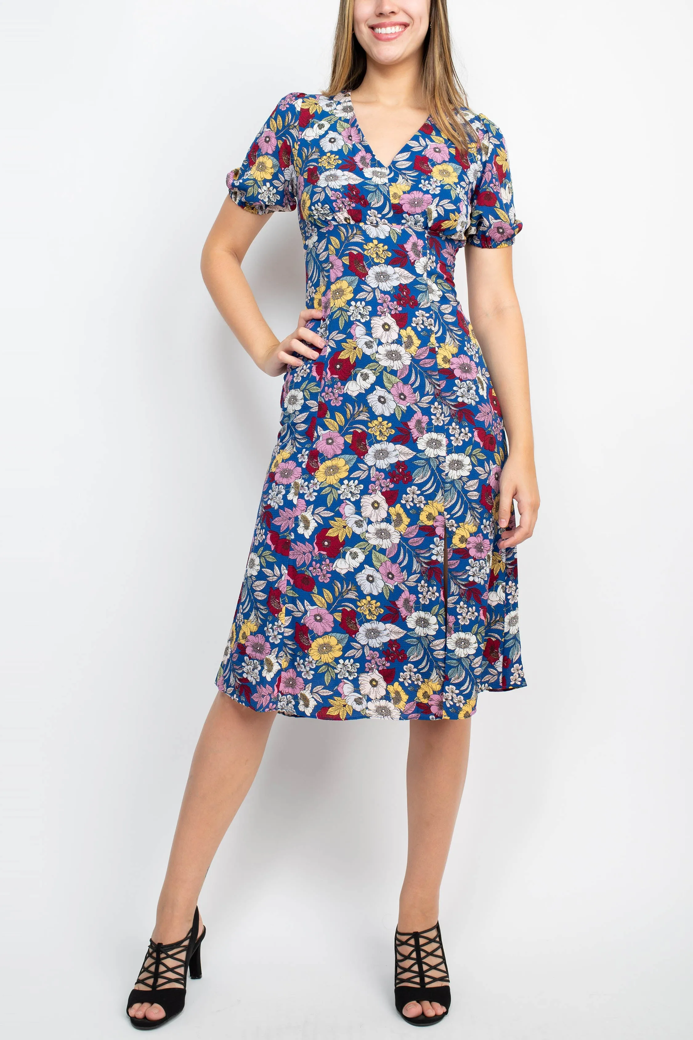 BCBG Generation V-Neck Short Sleeve Slit Front Floral Print Zipper Back Crepe Dress