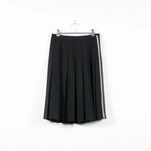 Black wool pleated skirt