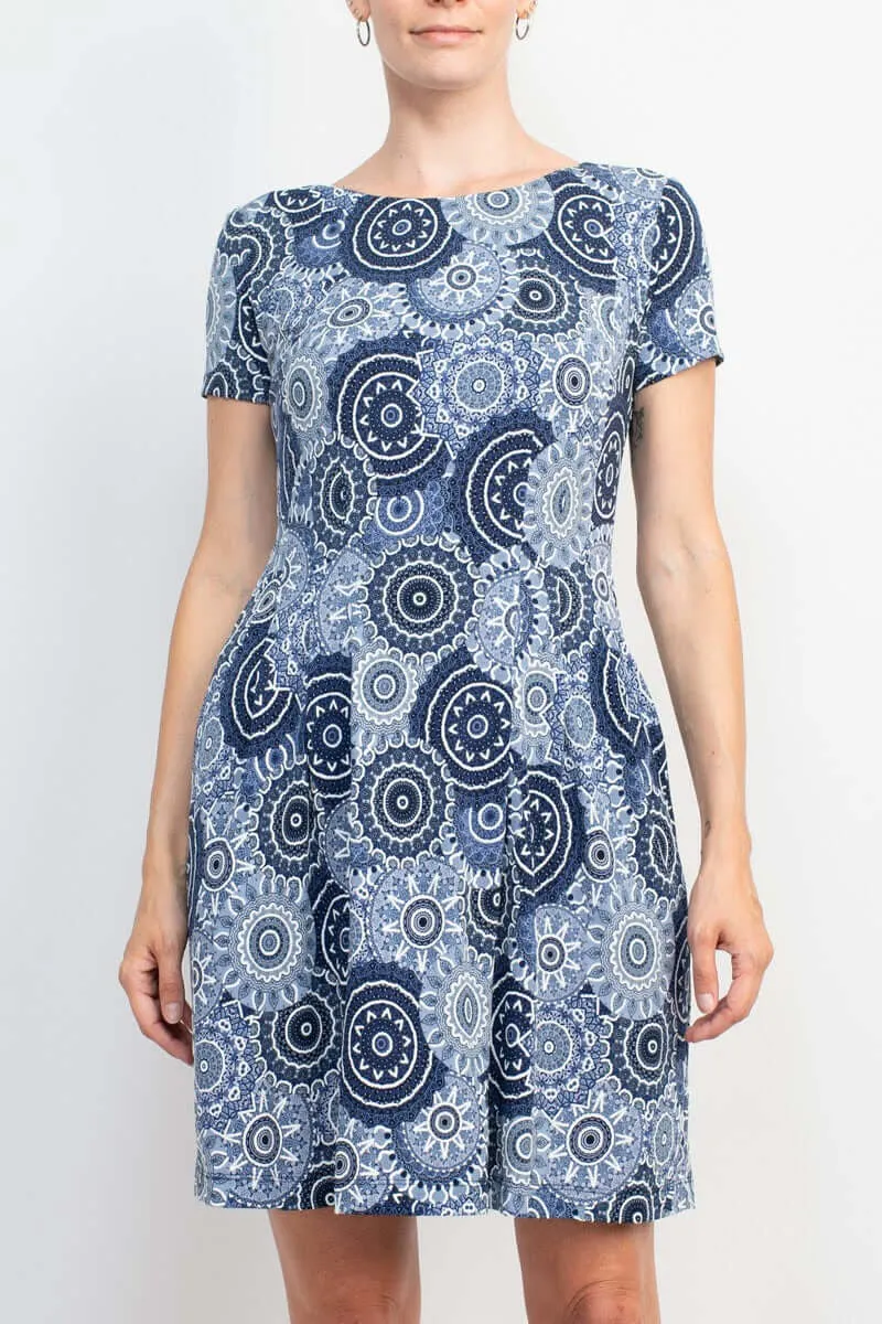 Connected Apparel Scoop Neck Short Sleeve Pleated Zipper Back Puff Print Fit & Flare Jersey Dress