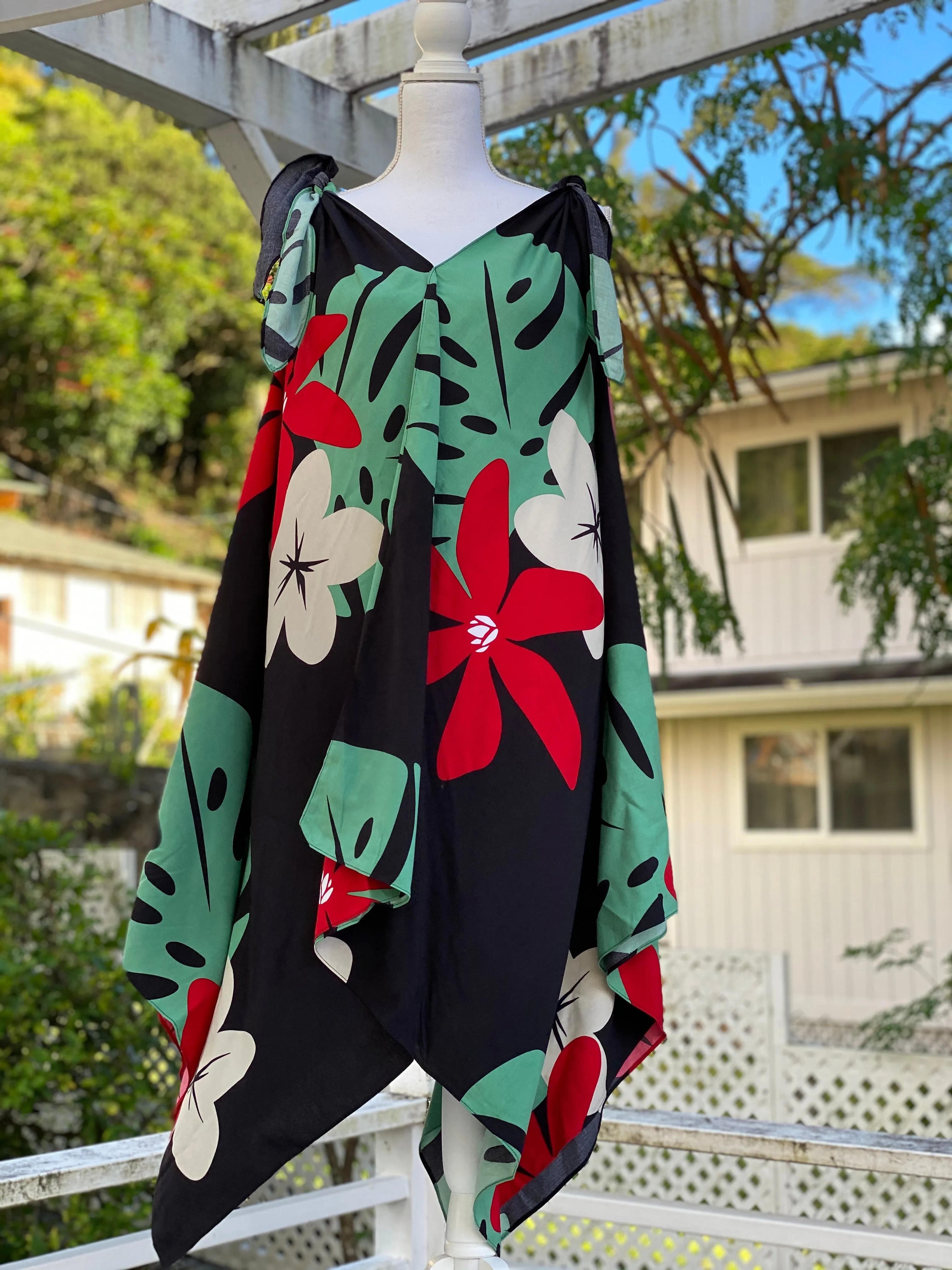 Cora Spearman Hawaii WOMENS Mod Aloha Black Handkerchief Dress