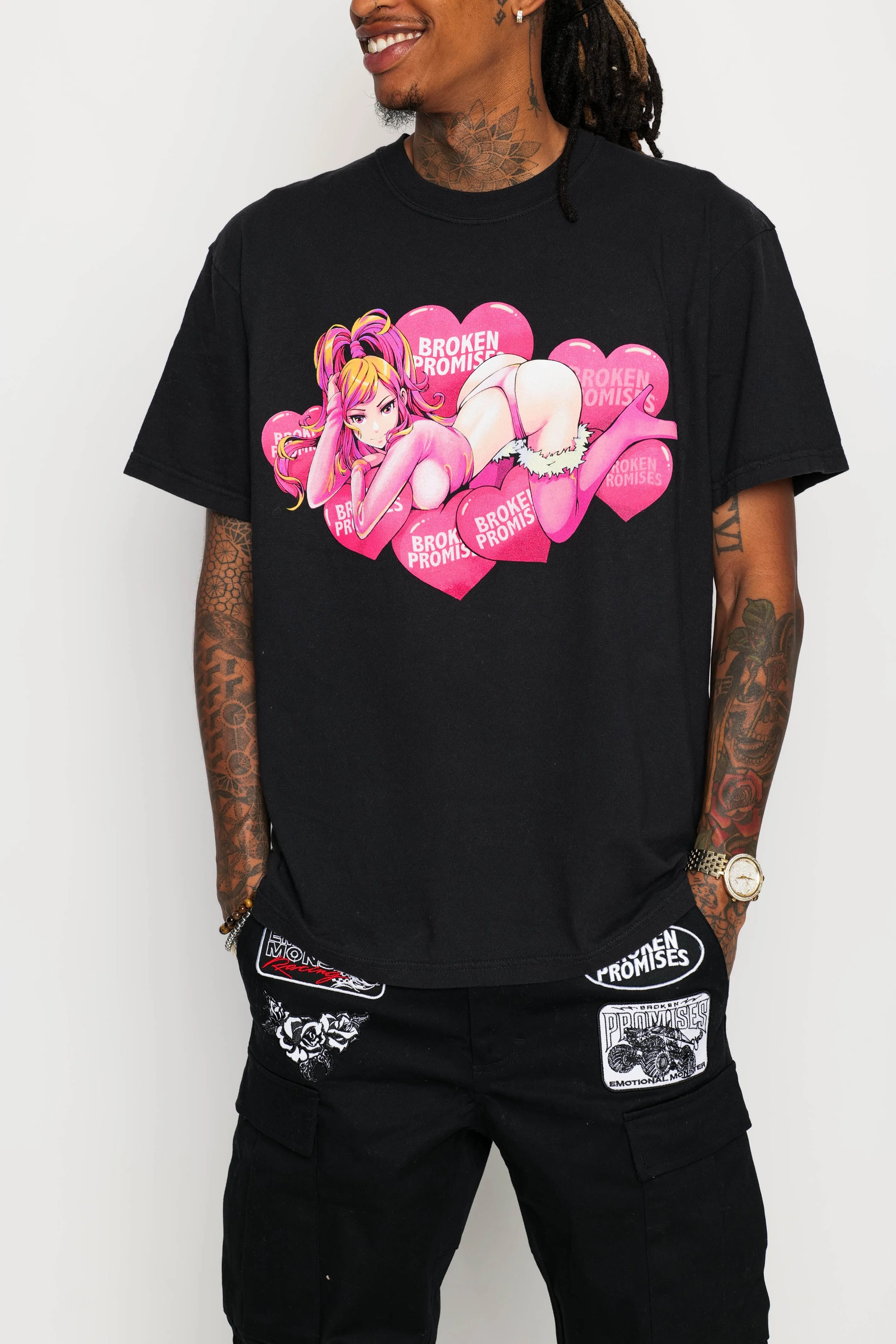 Find Less Tee Black