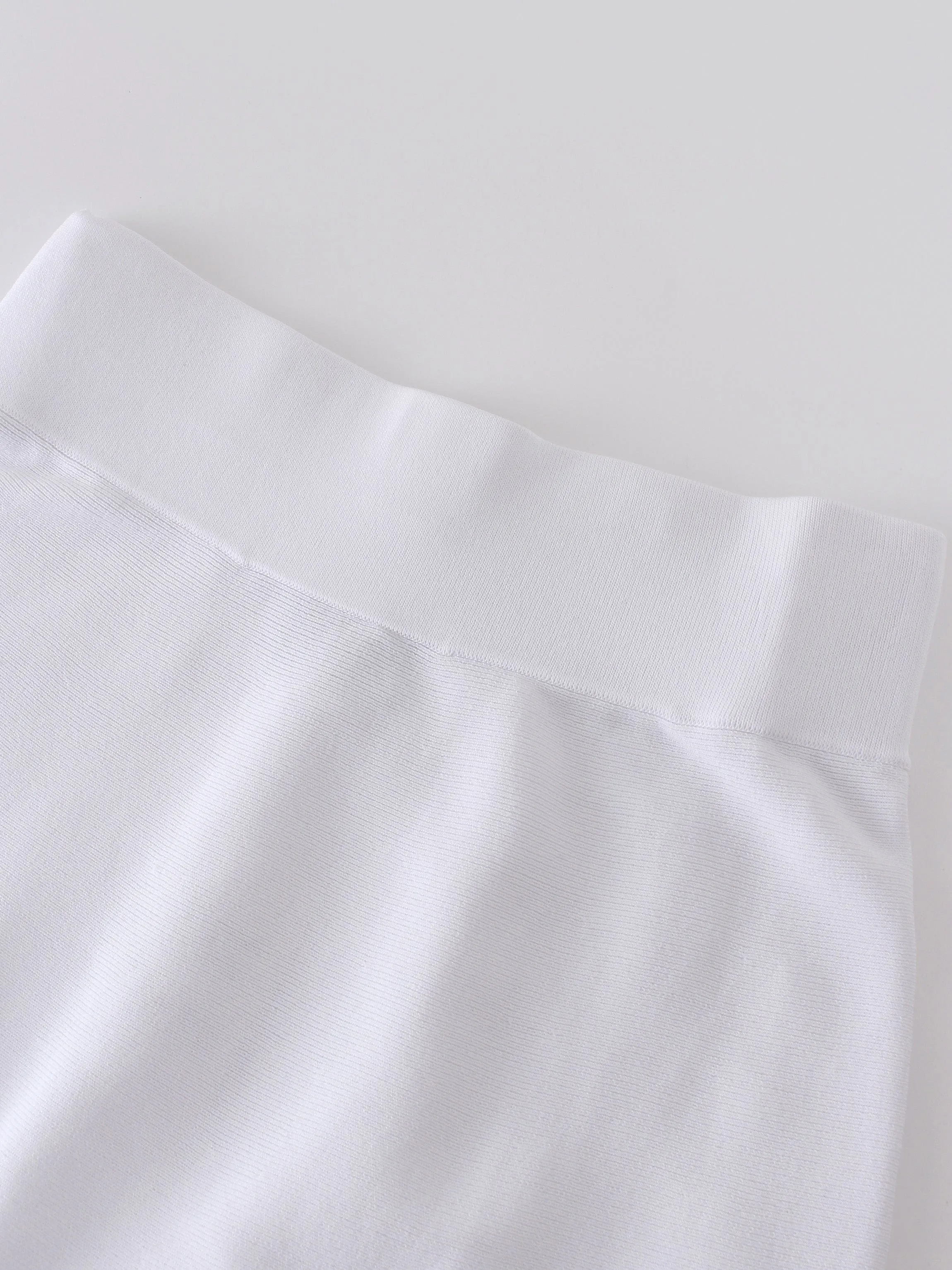 KNIT PLEATED SKIRT 26"-WHITE