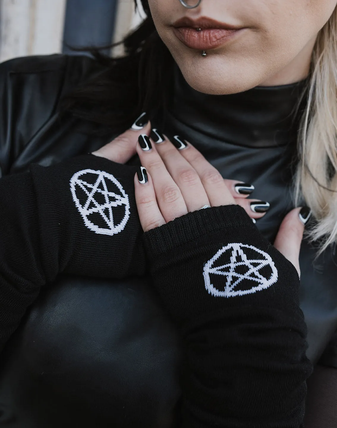 Knitted Pentagram Fingerless Gloves