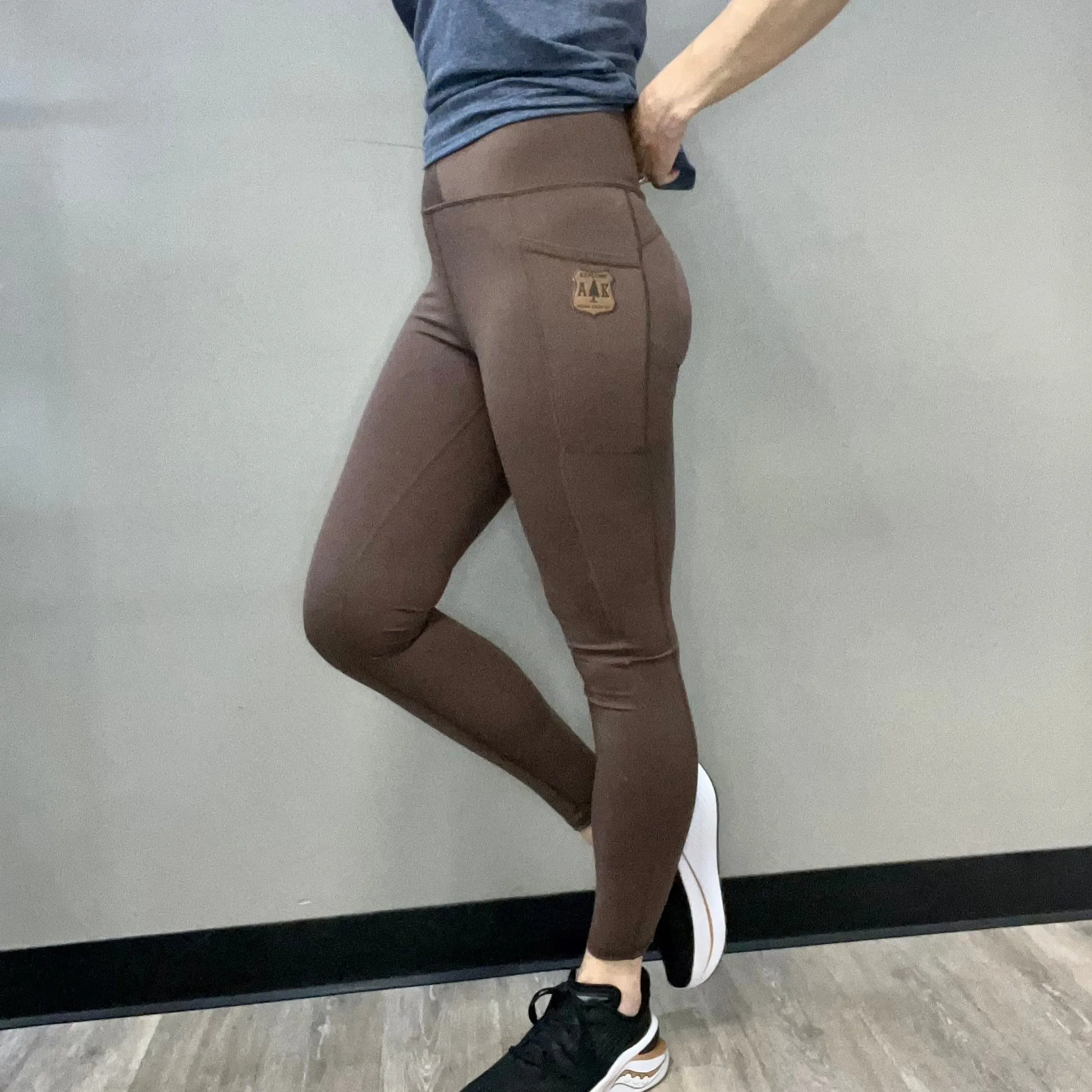 Leather Shield Patch Colored Leggings