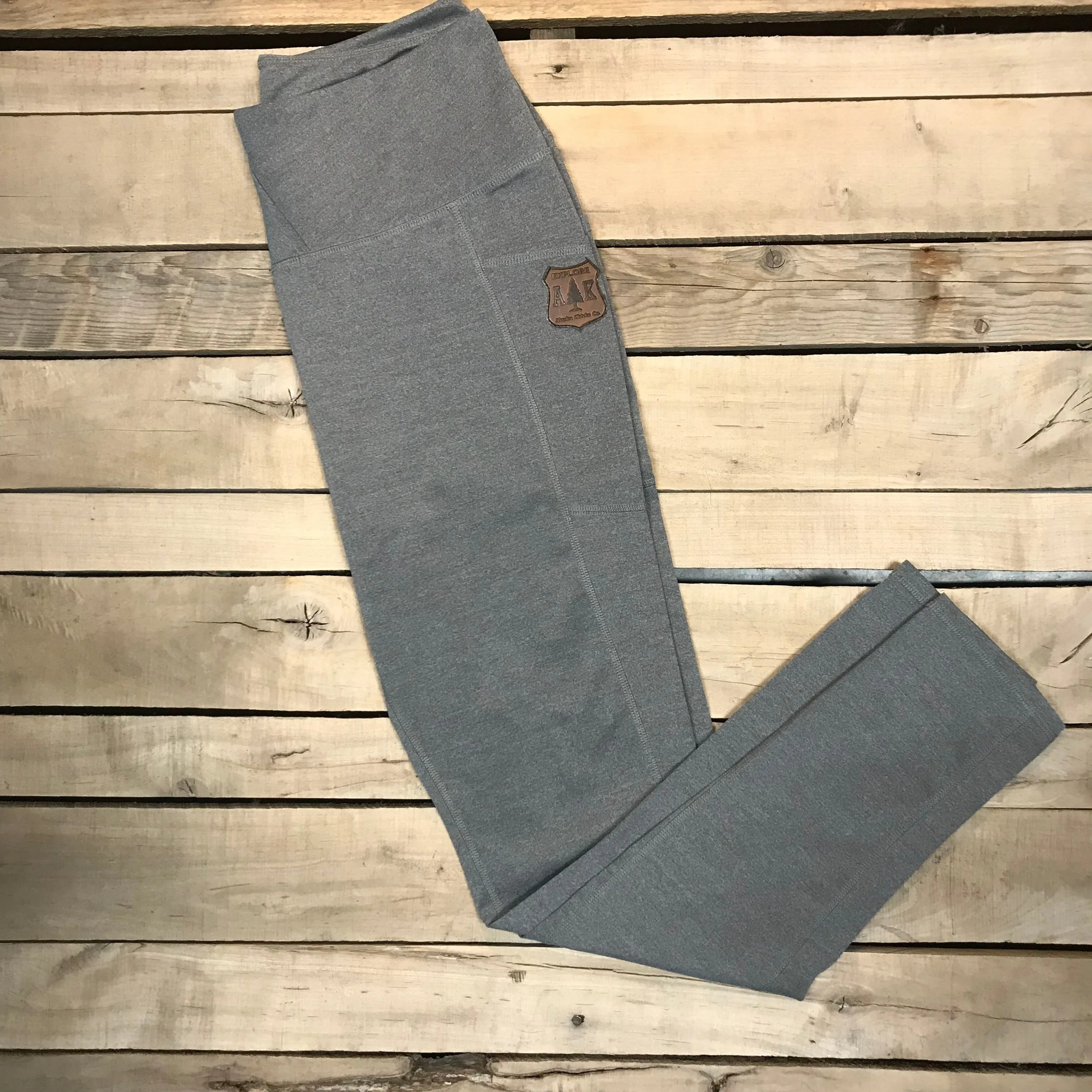 Leather Shield Patch Colored Leggings