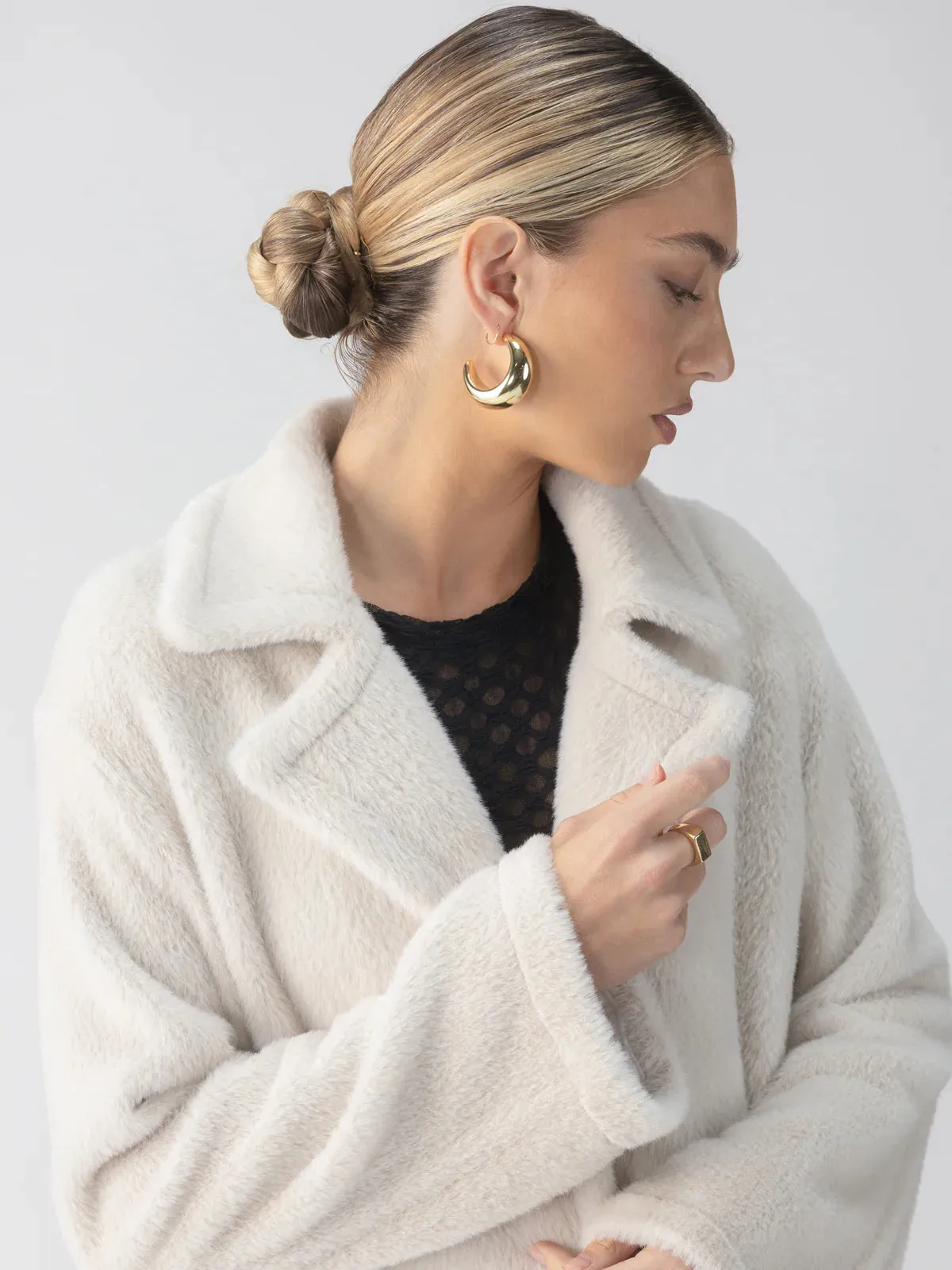 Live in Fur Coat