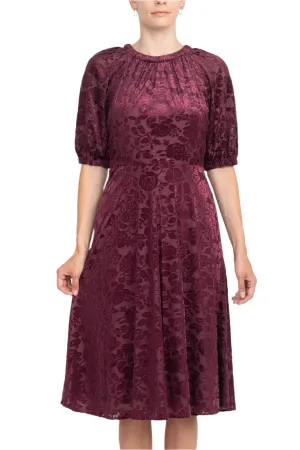 London Times Boat Neck Short Bishop Sleeves Over the Knee Velvet Dress