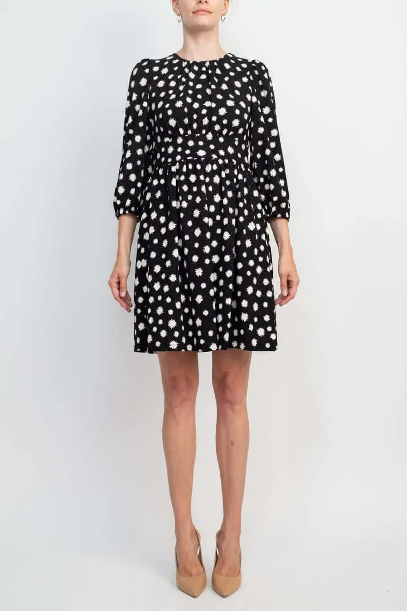 Maggy London Crew Neck pleated Banded Waist Elastic Cuffed 3/4 Sleeve Multi print Zipper Back Fit & Flare Crepe Dress