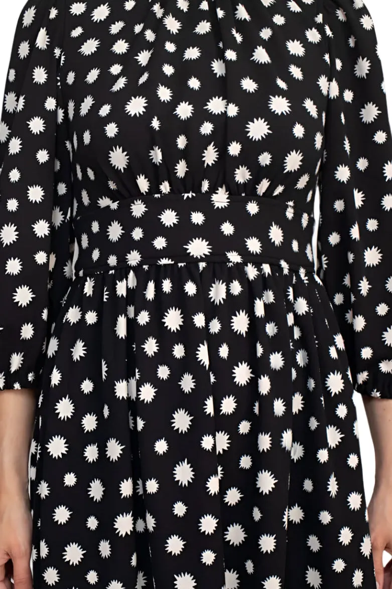 Maggy London Crew Neck pleated Banded Waist Elastic Cuffed 3/4 Sleeve Multi print Zipper Back Fit & Flare Crepe Dress