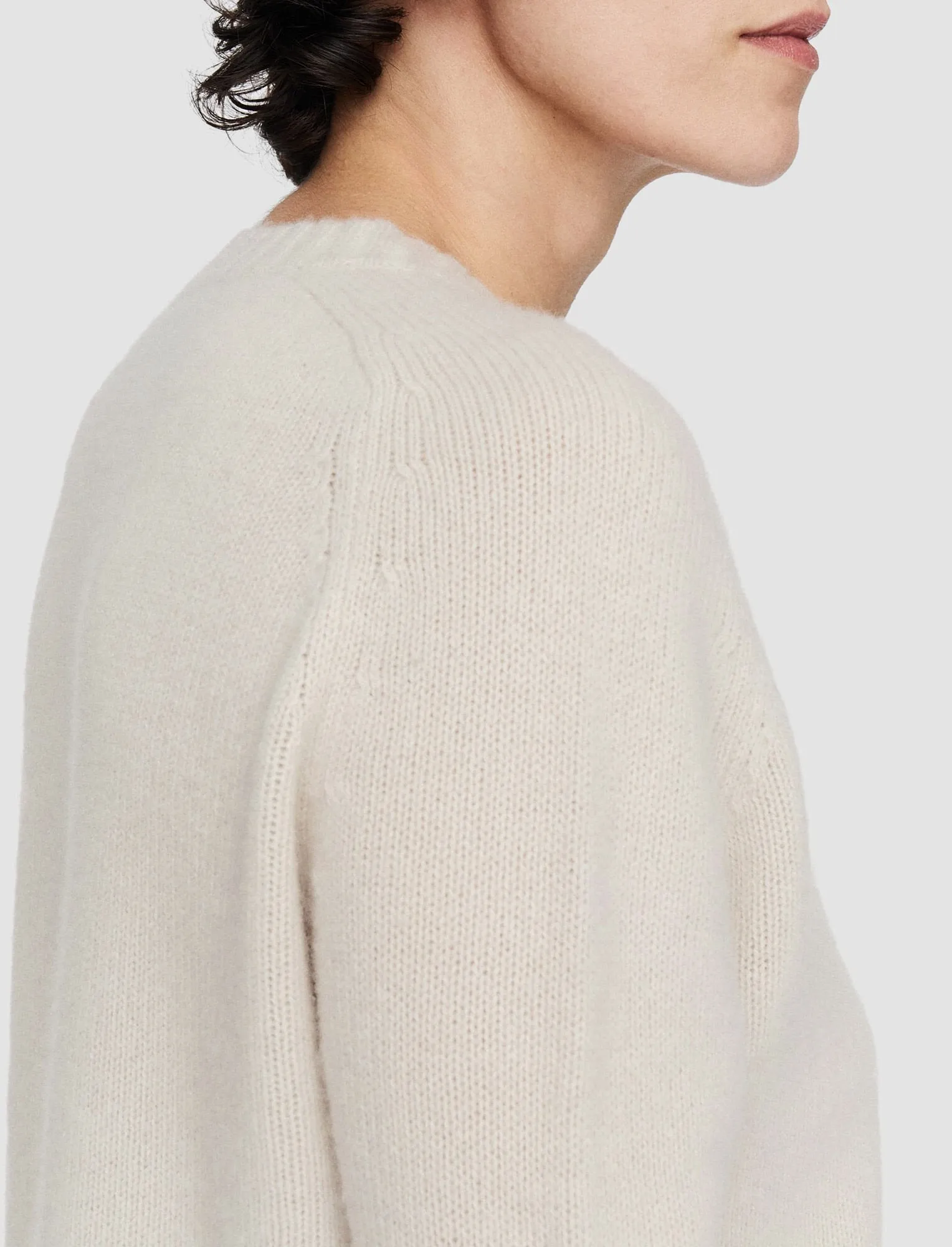 OPEN CASHMERE ROUND NECK JUMPER