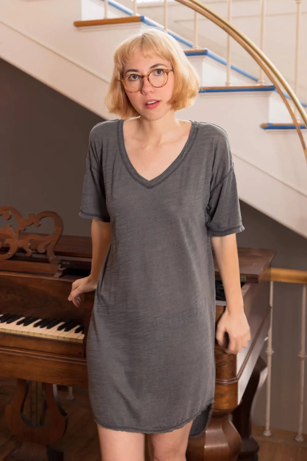 People Of Leisure - The Daydream V-neck Charcoal
