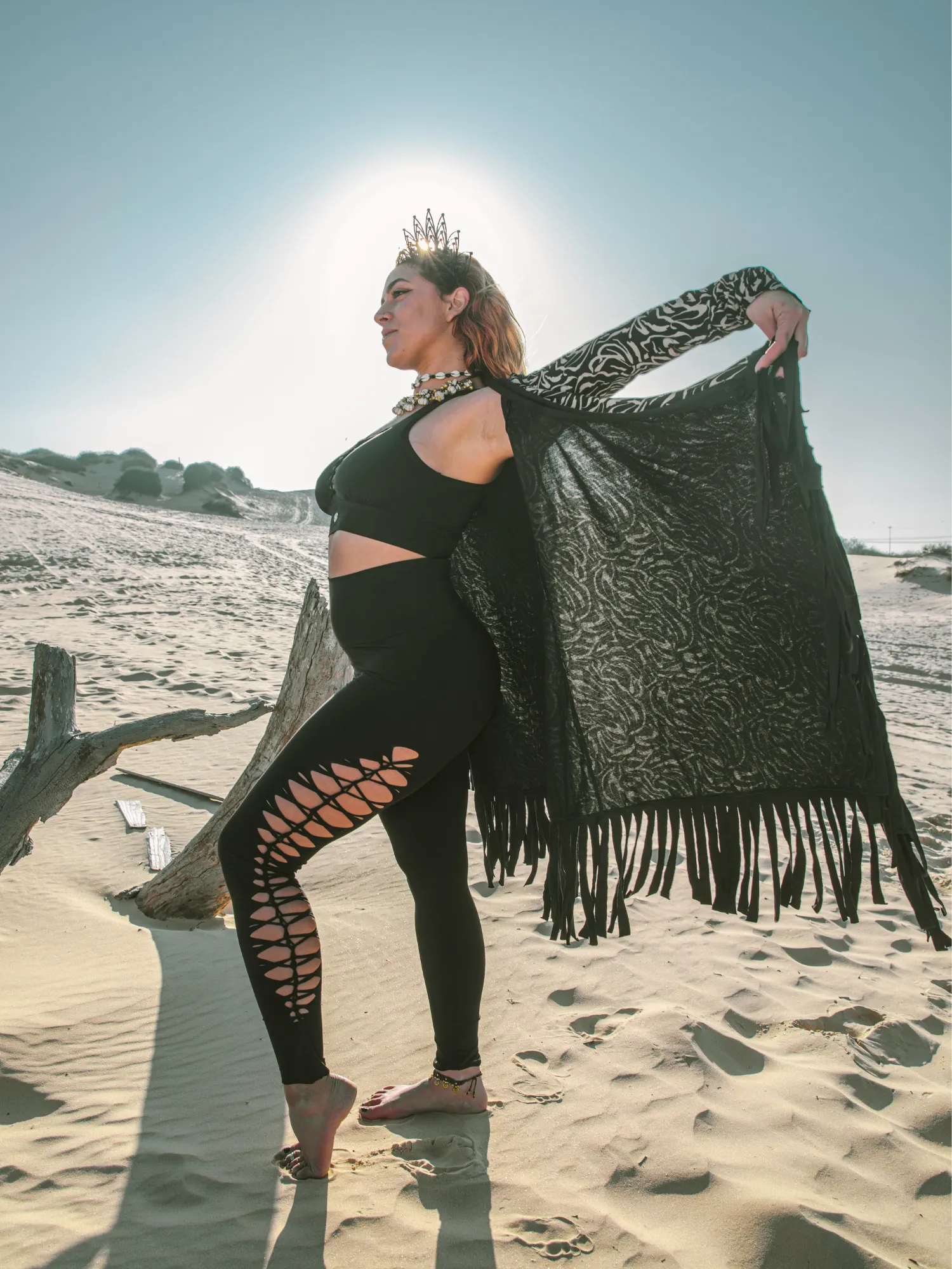 Plus Size - Cardigan in Black and White Print Decorated with Black Fringe
