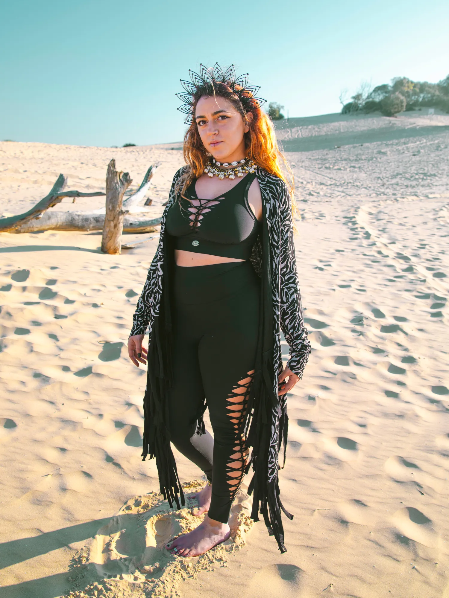 Plus Size - Cardigan in Black and White Print Decorated with Black Fringe