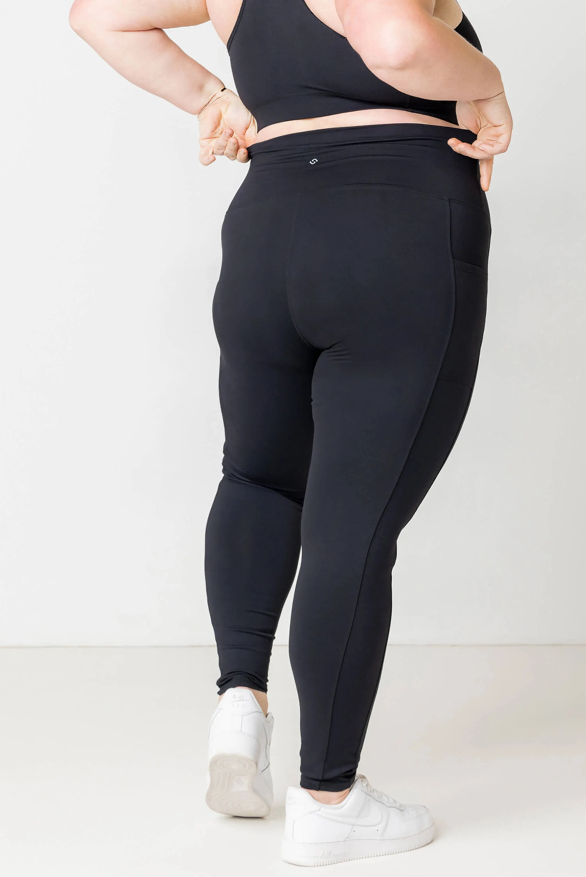 Pocket Ankle Leggings - Black