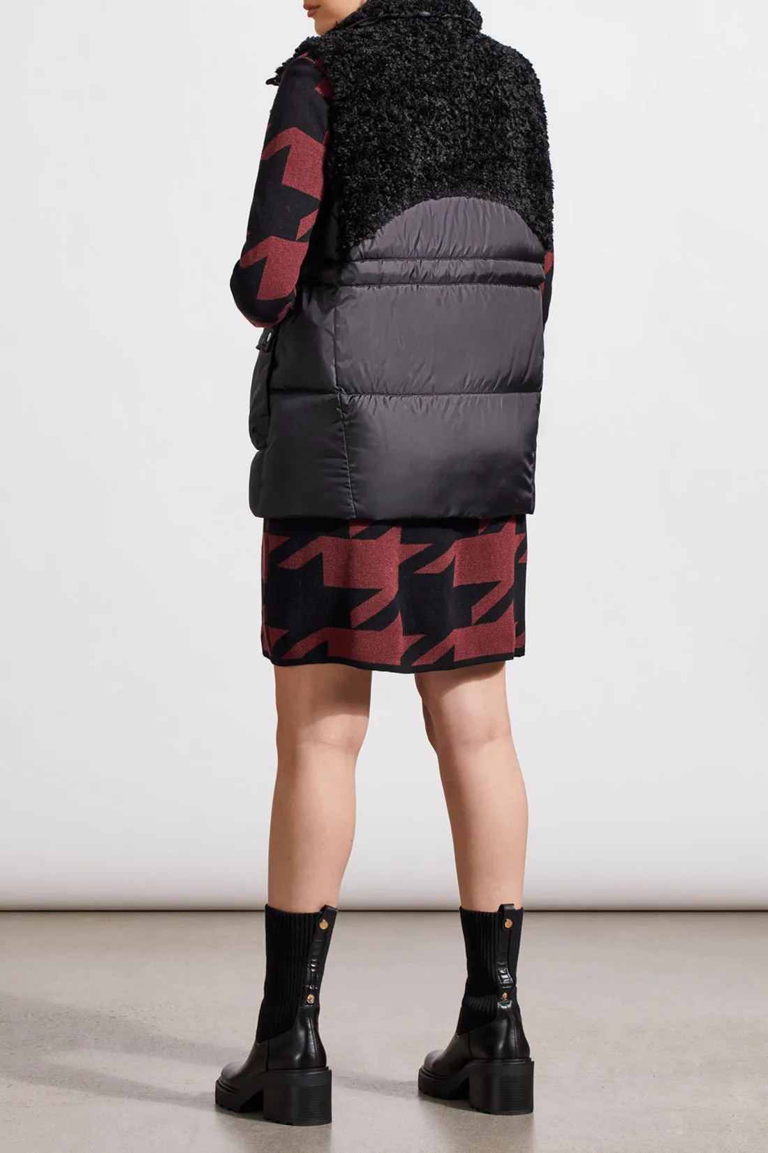 Sleeveless Sherpa Combo Nylon Vest, Black