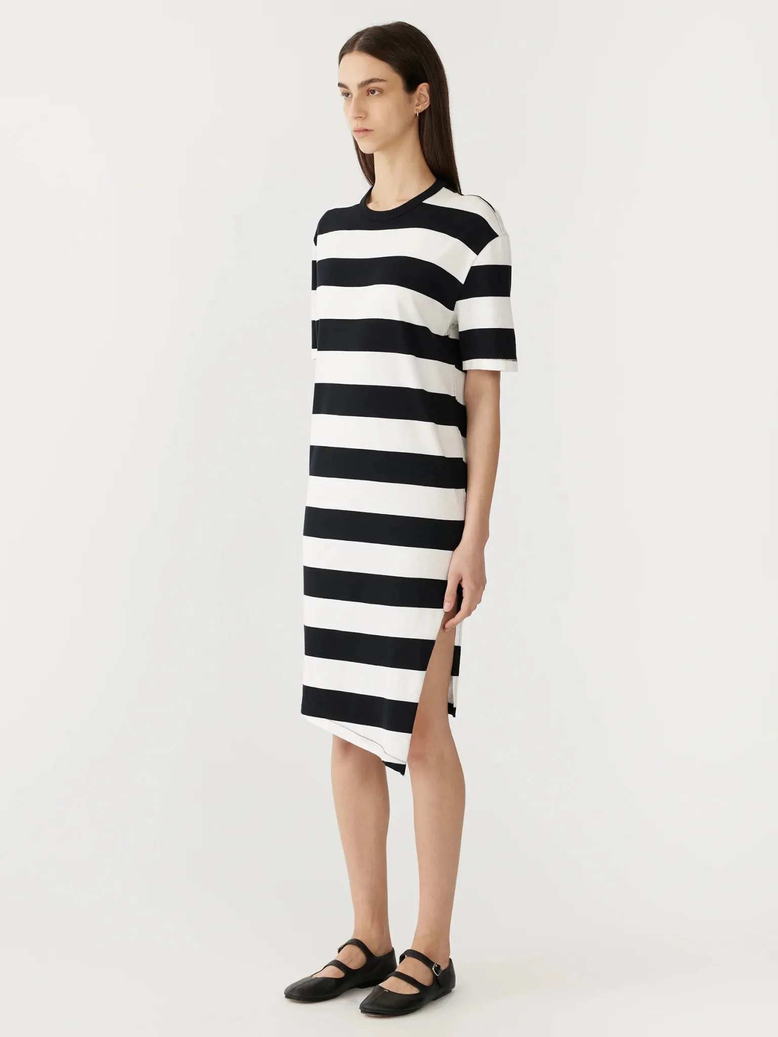 Stripe Side Split s/s dress | black/white stripe