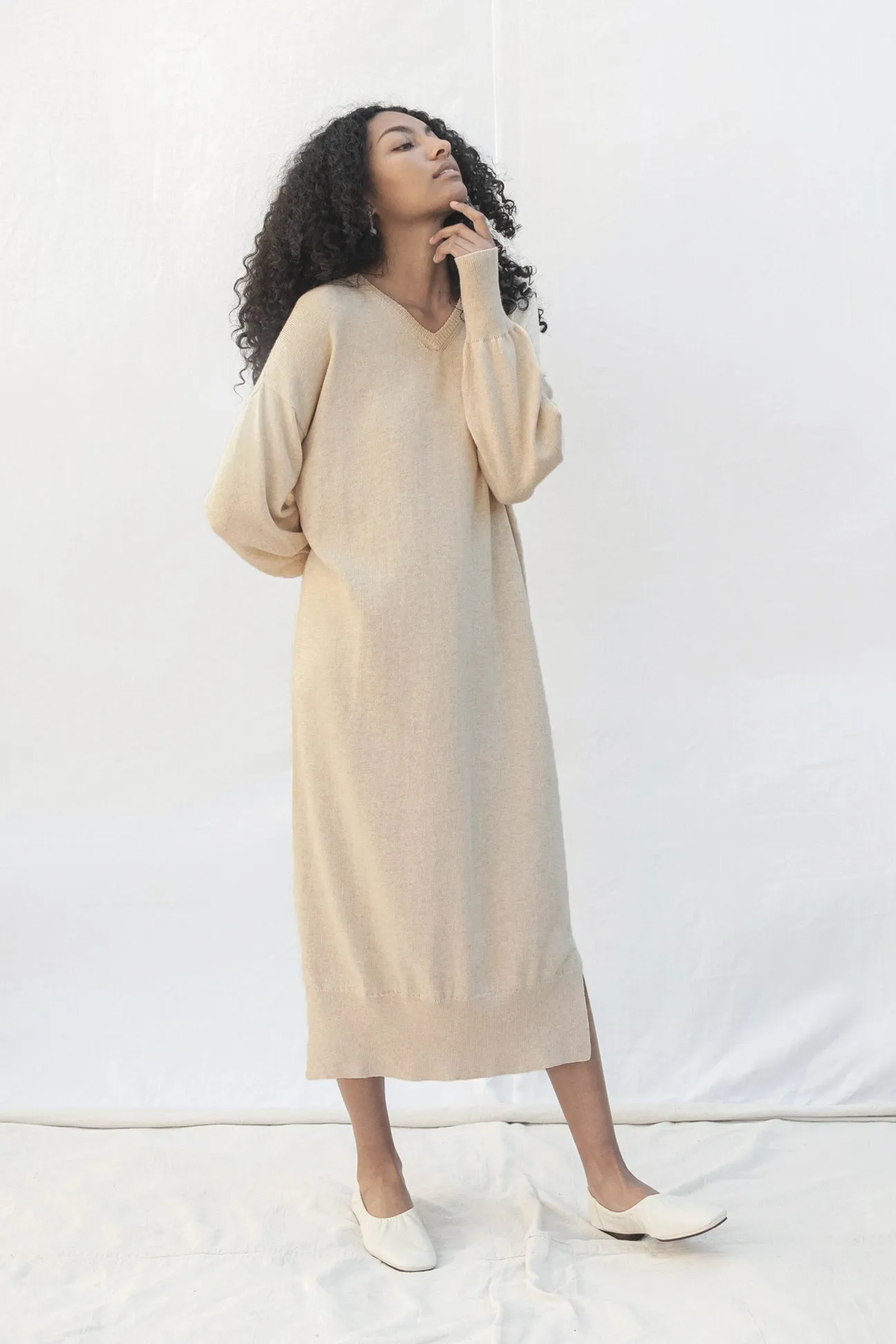 Wide V-neck sweater dress in oatmeal